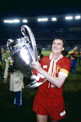 Phil Thompson Liverpool Captain European Cup Paris 1981