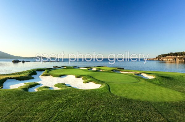 17th Green Par 3 Pebble Beach Golf Links California USA 