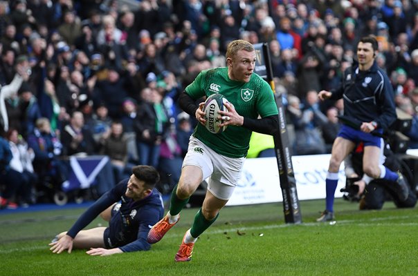 Keith Earls Ireland scores v Scotland Murrayfield Six Nations 2019