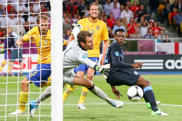 Danny Welbeck scores v Sweden EURO 2012