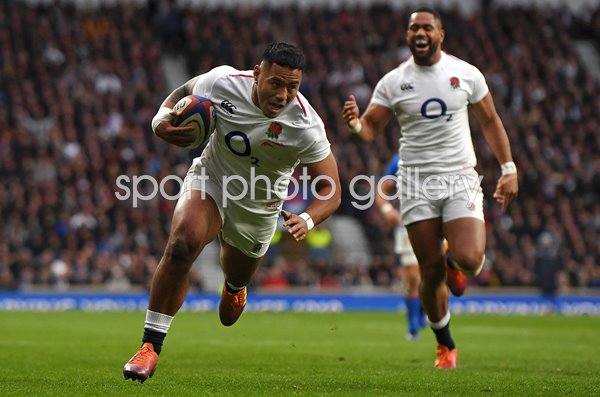 Manu Tuilagi England scores v Italy Six Nations Twickenham 2019