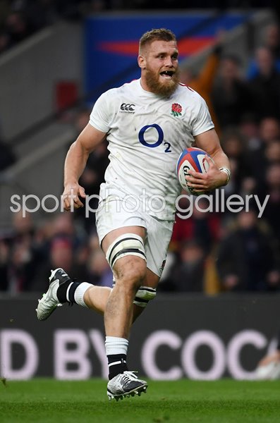 Brad Shields England scores v Italy Six Nations 2019