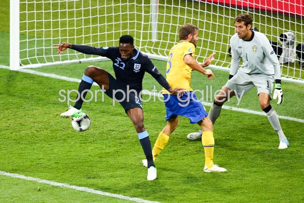 Danny Welbeck scores v Sweden EURO 2012