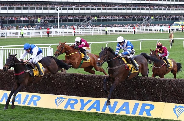 Bryony Frost & Frodon Ryannair Chase Cheltenham 2019