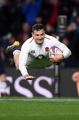 Jonny May England scores v Scotland Twickenham 6 Nations 2019