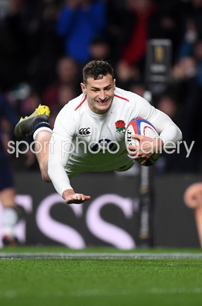 Jonny May England scores v Scotland Twickenham 6 Nations 2019