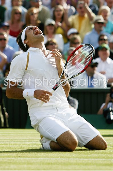 Roger Federer Winning Moment Wimbledon Final 2007