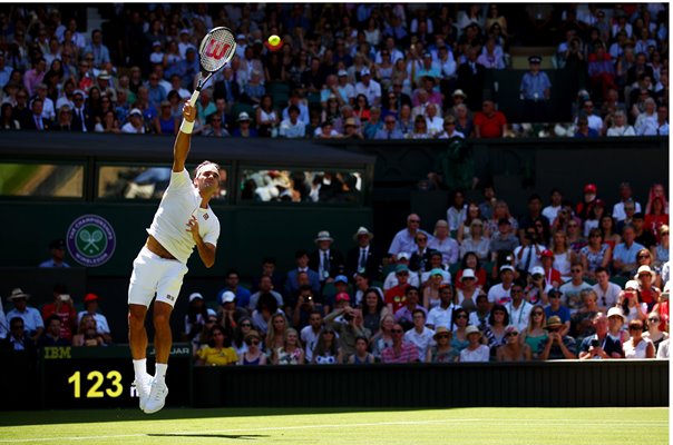 Roger Federer Switzerland Serves Centre Court Wimbledon 2018