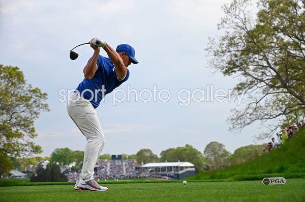 Brooks Koepka USA 18th Tee USPGA Bethpage Black New York 2019