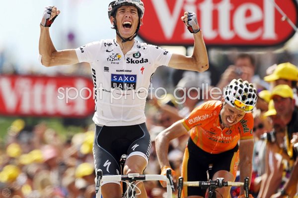 Andy Schleck celebrates Stage 8 win