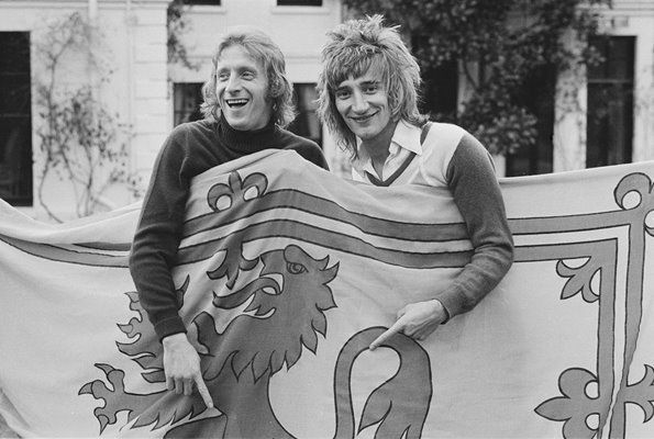 Denis Law & Rod Stewart Scotland 1974