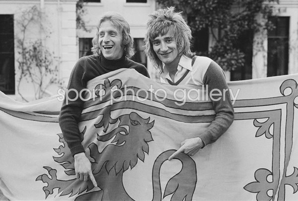 Denis Law & Rod Stewart Scotland 1974