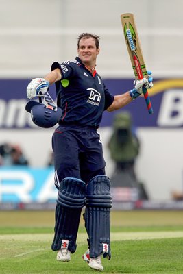 2010 ODI - Andrew Strauss celebrates v Bangladesh