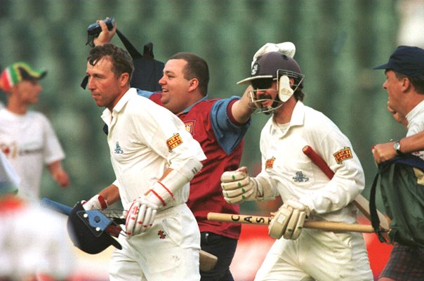 Mike Atherton & Jack Russell England Johannesburg Test 1995