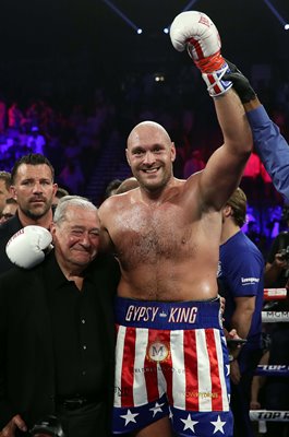 Tyson Fury beats Tom Schwarz Las Vegas 2019