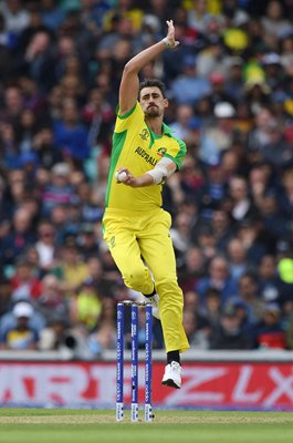 Mitchell Starc Australia bowls v Sri Lanka World Cup 2019