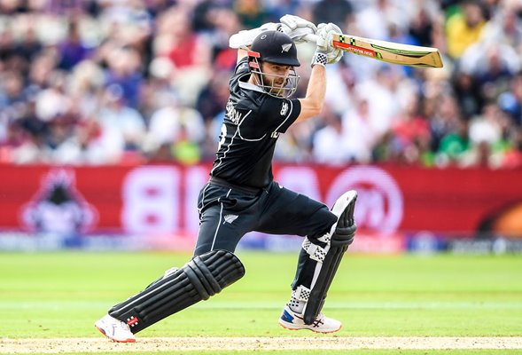 Kane Williamson New Zealand drives v South Africa World Cup 2019