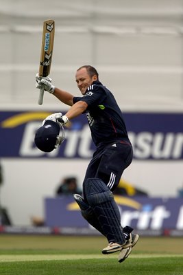 2010 ODI - Trott reaches his 100 v Bangladesh