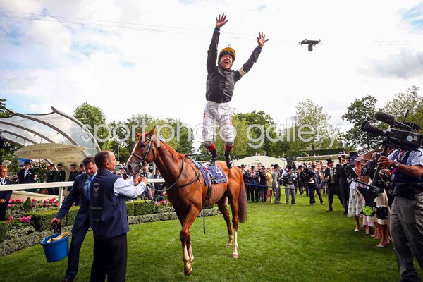 Frankie Dettori celebrates Stradivarius win Gold Cup Royal Ascot 2019