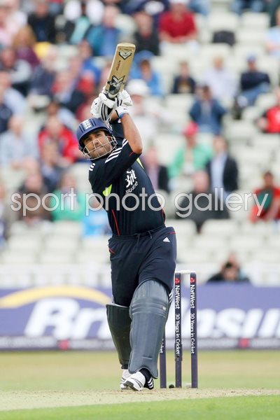 2010 ODI - Ravi Bopara v Bangladesh