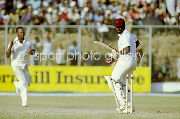 Devon Malcolm England bowls Viv Richards West Indies 1990