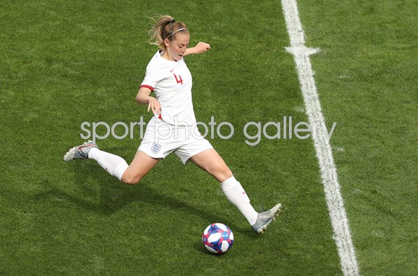 Keira Walsh England v Cameroon Valenciennes World Cup 2019