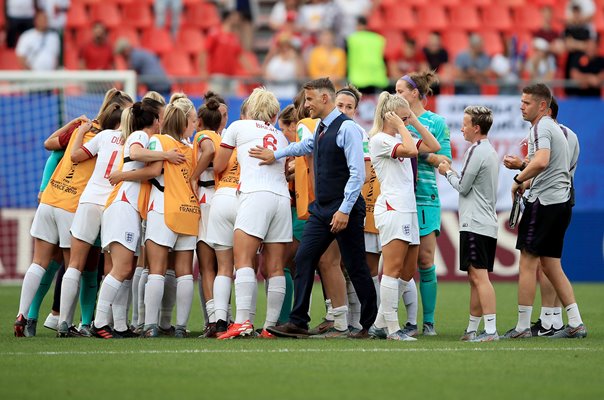 England beat Cameroon Round of 16 World Cup 2019