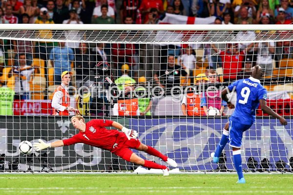 Joe Hart & Mario Balotelli EURO 2012