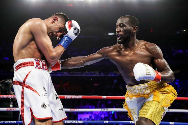 Terence Crawford beats Amir Khan Madison Square Garden 2019