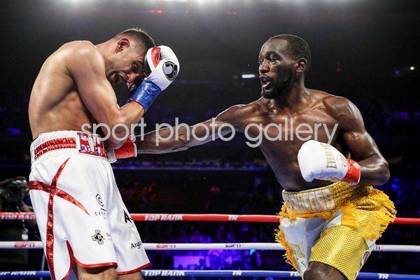 Terence Crawford beats Amir Khan Madison Square Garden 2019