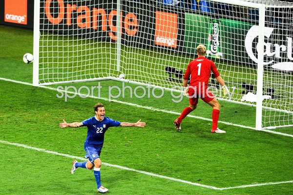 Alessandro Diamanti Italy winning penalty 2012