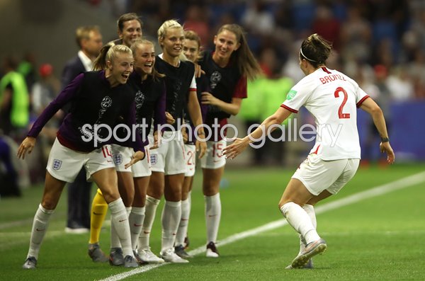 Lucy Bronze England celebrates v Norway World Cup 2019