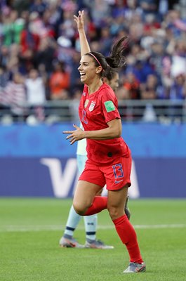 Alex Morgan USA scores v Thailand Reims World Cup 2019