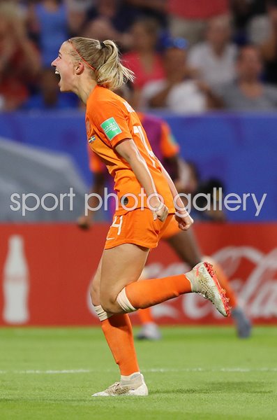 Jackie Groenen Netherlands goal v Sweden World Cup 2019
