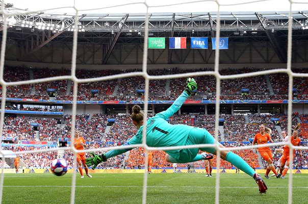 Rose Lavelle USA scores v Sari Van Veenendaal Netherlands World Cup Final 2019  