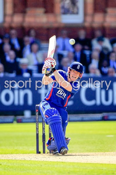 Eoin Morgan England v Australia 2012