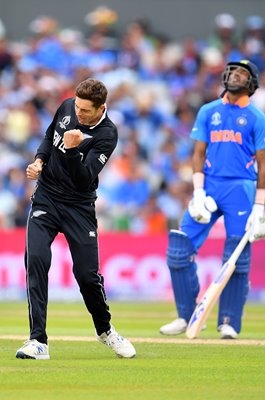 Mitchell Santner New Zealand v India World Cup 2019 Semi-Final