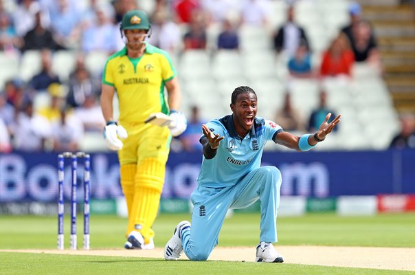 Jofra Archer England dismisses Aaron Finch Australia Semi-Final 2019