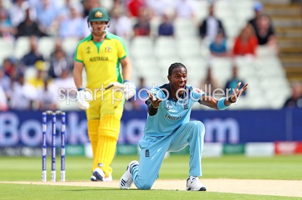 Jofra Archer England dismisses Aaron Finch Australia Semi-Final 2019