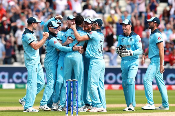 Jofra Archer & England team celebrate v Australia Semi-Final 2019