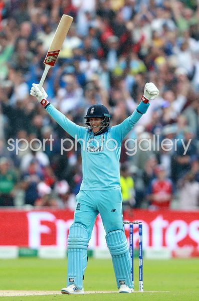 Joe Root England celebrates v Australia Edgbaston World Cup 2019