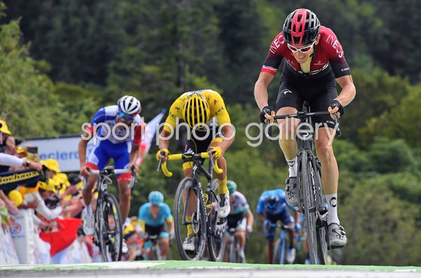 Geraint Thomas Ineos beats Julian Alaphilippe Stage 6 Tour 2019