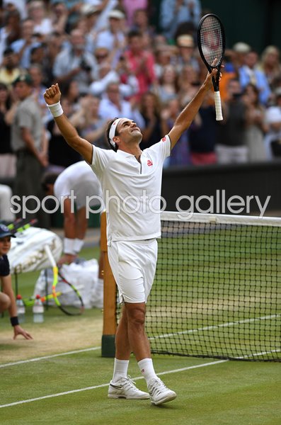 Roger Federer celebrates v Rafael Nadal Semi Final Wimbledon 2019