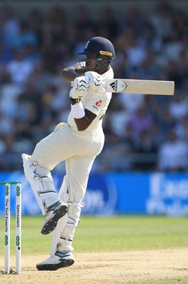 Jofra Archer bats England v Australia Headingley Ashes Test 2019