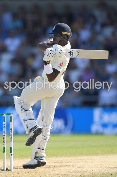 Jofra Archer bats England v Australia Headingley Ashes Test 2019
