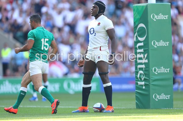 EMaro Itoje England scores try v Ireland Twickenham 2019