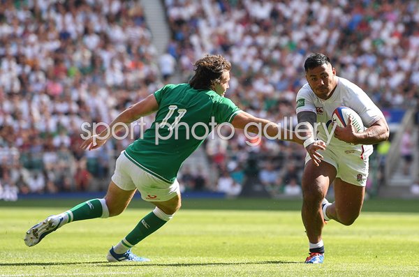 Manu Tuilagi England beats Jacob Stockdale Ireland Twickenham 2019