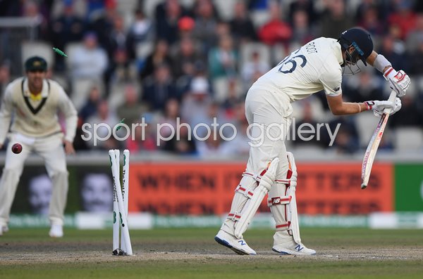 Pat Cummins Australia bowls Joe Root England Ashes 2019