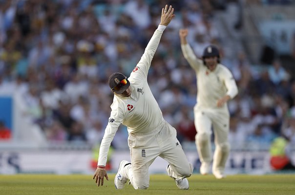 Joe Root England winning catch v Australia Oval Ashes 2019