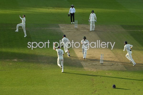 Joe Root England v Matthew Wade Australia Oval Ashes 2019